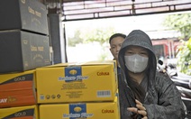 Nghĩa đồng bào - Kỳ 1: Nhà nhà thành điểm nhận hàng cứu trợ