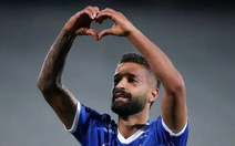 Cầu thủ Iran bị đình chỉ thi đấu vì lộ video... uống rượu