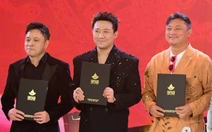 Trấn Thành chúc mừng 'Mưa đỏ', các Bông sen bạc và đặc biệt là đạo diễn của 'Tử chiến trên không'