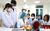 Trường y mới đào tạo bác sĩ, trường luật mới đào tạo cử nhân luật, người ủng hộ, người băn khoăn