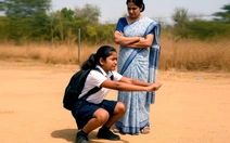 Thực hư sự việc bé gái tử vong vì bị phạt 100 lần gập bụng do đi học trễ?