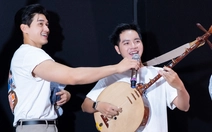 'Lý kéo chài' trong 'Truy tìm long diên hương' gây sốt, Cao Bá Hưng hát với đàn nguyệt