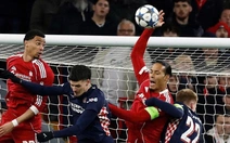 Van Dijk nhận bị mỉa mai sau pha ‘chơi bóng rổ’ ở Champions League