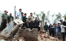 Thủ tướng yêu cầu mở 'chiến dịch Quang Trung' dựng lại nhà cửa cho dân vùng lũ