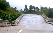 Cầu Cạn trên tuyến đường Hồ Chí Minh qua Huế hư hỏng nặng sau mưa lũ