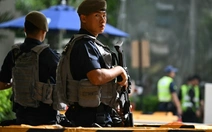 Bùng nổ lừa đảo trực tuyến, Singapore áp dụng luật phạt roi tội phạm