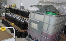 Pha hóa chất làm nước mắm giả, tương ớt, nước chấm không nhãn mác, phạt sao 'cho chừa'?