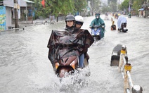 Đường Nguyễn Văn Khối, Lê Văn Thọ ngập nặng, dân đắp bao cát 'không ăn thua'