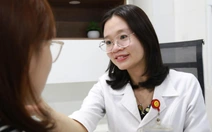 Tretinoin là thuốc kê đơn, chị em ngộ nhận tự mua sử dụng rồi rần rần... viêm da