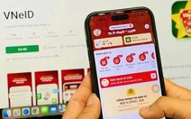 Tin tức sáng 14-12: Cán bộ yêu cầu người dân nộp thêm giấy tờ đã có dữ liệu sẽ bị xử lý