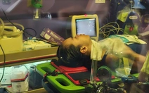 VĐV marathon Ngọc Hoa ngất xỉu, lên xe cấp cứu ở SEA Games 33