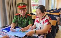 Công an phường Thủ Đức 'đến từng khu trọ, gõ từng khách sạn' tuyên truyền đăng ký cư trú