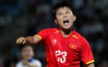 Bích Thùy nói gì sau khi bị tước bàn thắng vô lý?