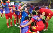 Bảng tỉ số ‘đi lạc’, cổ động viên U22 Việt Nam thoáng thót tim