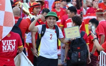 CĐV Việt Nam kéo đến sân Rajamangala, tiếp sức U22 Việt Nam đấu Thái Lan
