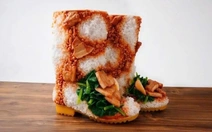 Đôi bốt giống hệt 'cơm thịt kho tàu' gây bão mạng xã hội Nhật