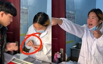 Y tá cạn lời với thanh niên sợ kim tiêm