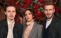 Victoria và David Beckham bàng hoàng khi bị con trai Brooklyn chặn Instagram