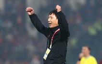 Báo Hàn Quốc tranh luận: 'Kim Sang Sik - Park Hang Seo, ai giỏi hơn?'