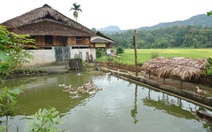 Nồi thịt kho thơm nồng mái nhà cũ