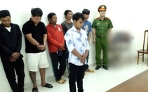 Thuê người đào bới xác heo chết, heo bệnh chôn dưới đất, rồi mổ xẻ, sơ chế bán ra thị trường