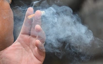 Bệnh viện Chợ Rẫy nhắc nhở, xử phạt người hút thuốc, xây dựng 'cơ sở y tế không khói thuốc lá'