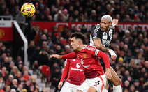 Giáng sinh lại khắc nghiệt với Premier League