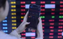 Cổ phiếu ngân hàng trong vòng xoáy tin tức cuối năm 2025