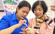 Áo xanh đưa công nghệ đến từng nhà