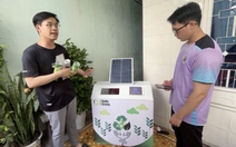 Sinh viên làm thùng rác tự phân loại rác