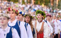 Phụ nữ ở Latvia phải ‘thuê chồng’ theo giờ vì thiếu hụt đàn ông