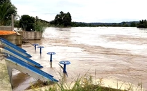 Hàng trăm hộ dân ngập lụt sau khi thủy điện xả lũ: Đồng Nai yêu cầu khẩn trương hỗ trợ người dân
