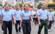 75 tuổi có hơn 20 năm tham gia đi bộ gây quỹ ở phường Cầu Kiệu