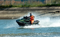 SEA Games 33: Tuyển mô tô nước Việt Nam lo sốt vó vì... hỏng kính