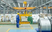 Chủ tịch và CEO loạt doanh nghiệp thi nhau gom cổ phiếu