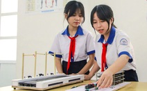 Học sinh lớp 9 chế tạo thiết bị tạo dòng điện từ những bước chân