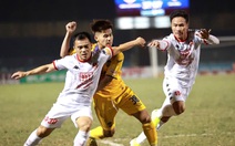 Đình Triệu cùng CLB Hải Phòng gục ngã ở ‘chung kết ngược’ V-League