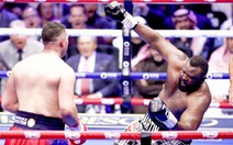 Võ sĩ quyền anh nhận kèo gấp kiếm tiền, ngủ gật rồi bị knock out