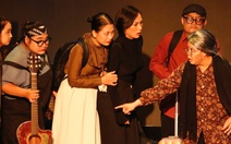 Sân khấu Xóm kịch dựng vở Bạn bè bè bạn, phóng tác từ tác phẩm nổi tiếng của Kobo Abe