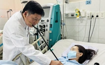 Nguy kịch vì 'bóng cười, nước biển'
