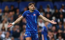 Chelsea tốn hơn 2.000 tỉ đồng 'tiền cò' mỗi năm