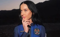 Katy Perry hối hận với chuyến du hành vũ trụ
