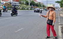 Hoa hồng cho người bán vé số dạo bao nhiêu là phù hợp?
