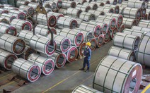 Ngành tôn thép 'giỏi lắm là đi ngang', Tôn Hoa Sen vẫn lãi 371 tỉ đồng sau 6 tháng