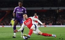 Bài toán khó của Arsenal