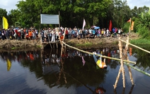 Về xứ rừng U Minh Hạ trải nghiệm đi cầu khỉ, chụp đìa bắt cá