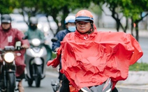 TP.HCM sắp mưa to đến 50mm, người đi đường chú ý các điểm ngập, cống thoát nước