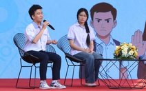 Nhiều học sinh 13-15 tuổi ở Việt Nam hút thuốc lá điện tử