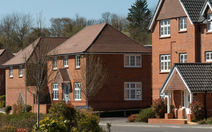 Giá chào bán nhà ở Anh đạt mức đỉnh mới