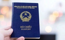 Người Việt Nam ra nước ngoài bao lâu bị xóa quốc tịch?